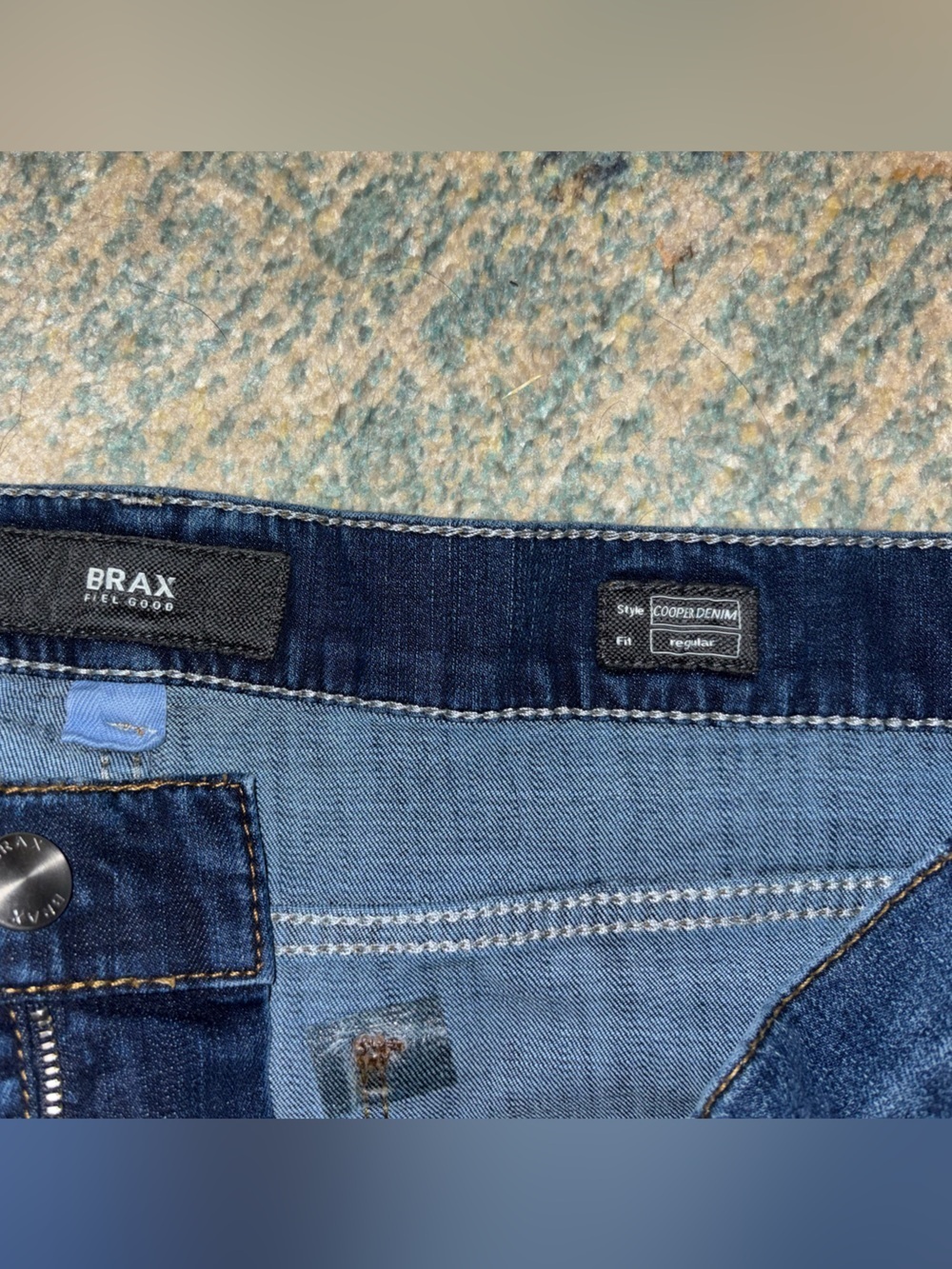 Men's Dark Blue BRAX masterpiece feel good Jeans - Picture 3 of 5